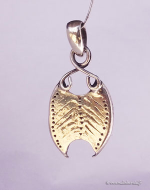  Tribal leaf silver sterling pendant