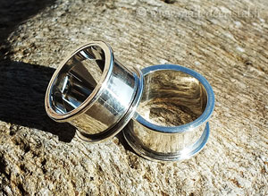 silver plugs size xl