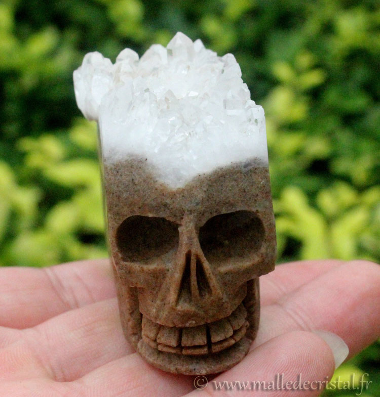 Crâne Cristal de roche crane sculpture minérale