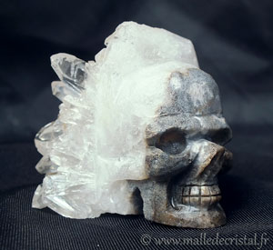 Druse cristal sculptée crane sculpture minérale