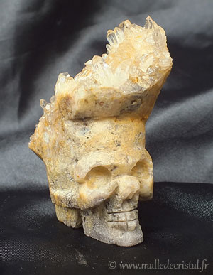 craneo mineral escultado