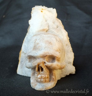  Crâne sur druse de Cristal sculpture 08