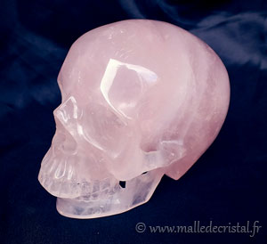  Crâne de Quartz Rose sculpture 03